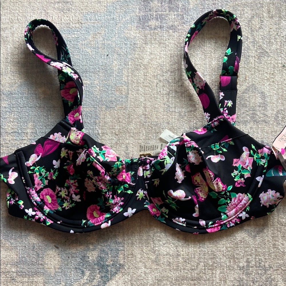 Victoria secret bikini top. 36C